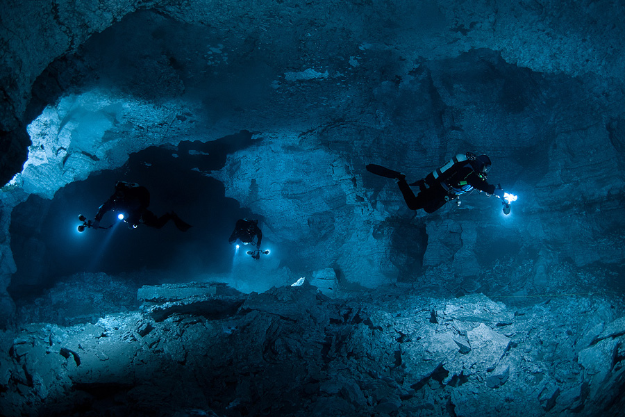 Full range of cave diving courses (it is necessary to book the course in advance)